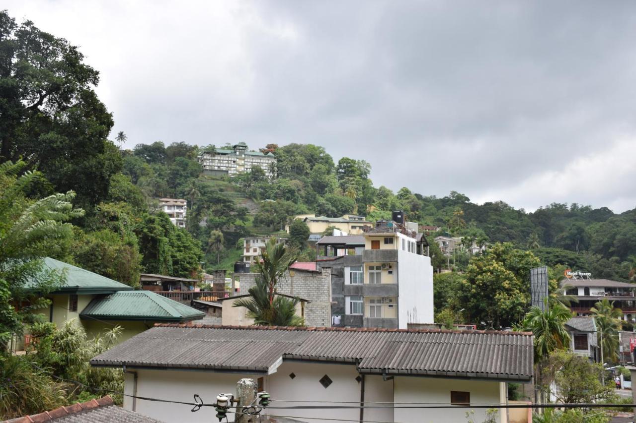 Lodge In 611 Kandy Exteriér fotografie