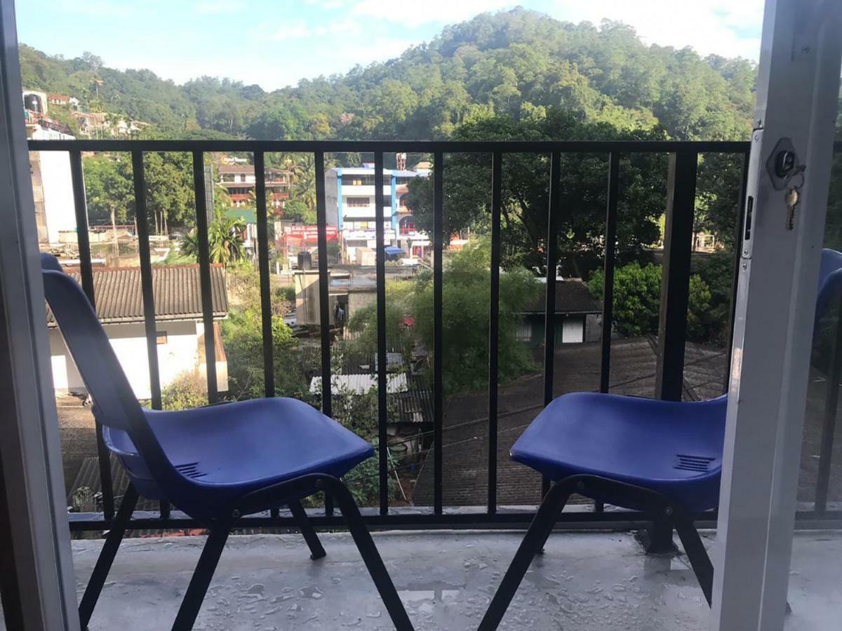 Lodge In 611 Kandy Exteriér fotografie