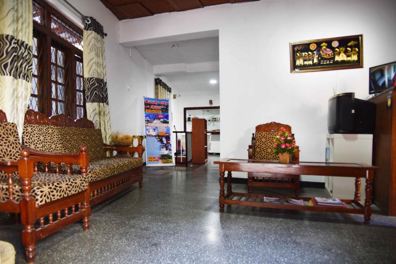 Lodge In 611 Kandy Exteriér fotografie