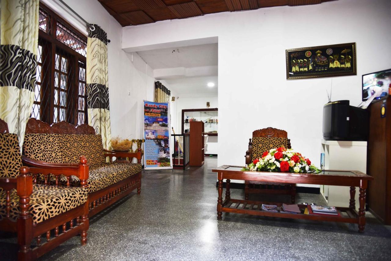 Lodge In 611 Kandy Exteriér fotografie